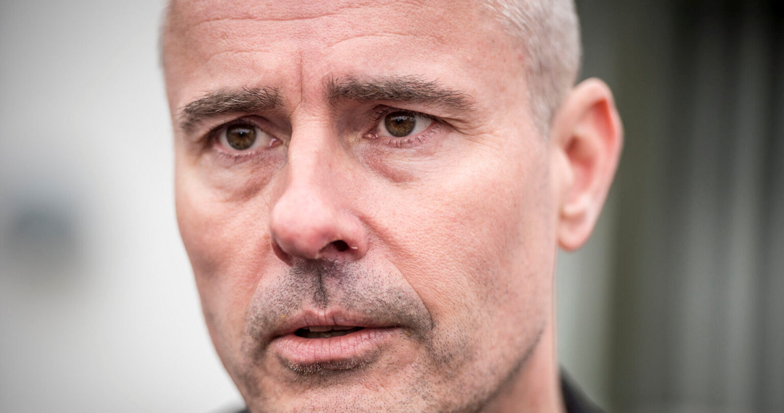 Sass revser stat og fagforbund: Ønsker alliance med erhvervsliv