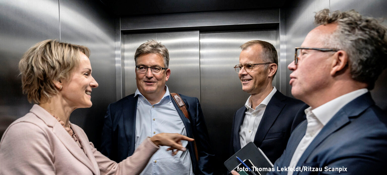 CIP-ejere får rekordoverskud trods kæmpe tab for kunderne