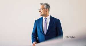 Mark Luscombe - Sydbank